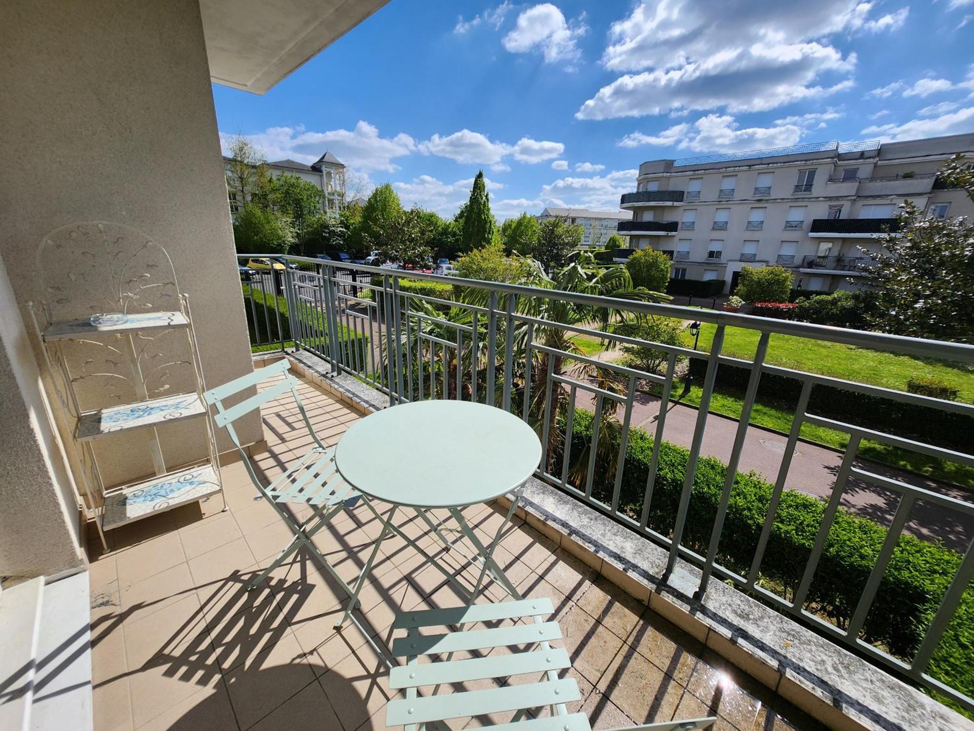 5' Disneyland Cozy Appartment Montevrain Ngoại thất bức ảnh